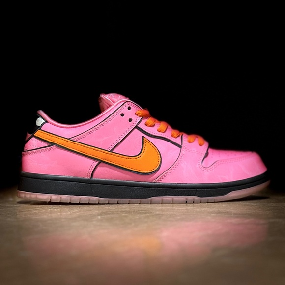 Nike SB Dunk Low The Powerpuff Girls Blossom - Picture 1 of 13